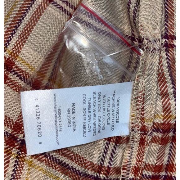 Dip brand tan and brown Fall earth tone colors plaid flannel button up SZ SM - Picture 6 of 6